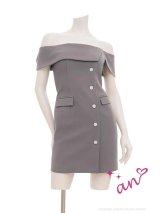 XSサイズあり【an /アン】リボンブローチ付/ オフショル/ ビジューボタン/ タイト/ シンプル/ ワンカラー/ ミニドレス/ キャバドレス[OF05]