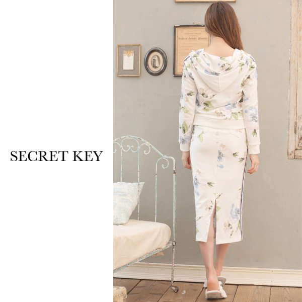 画像4: 【ルームウェア】サイドライン×フラワージャージ/スウェット/部屋着/パジャマ/  ロングスカート / セットアップルームウェア[HC02]