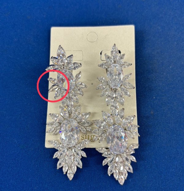 画像9: 訳あり商品☆ビジュー取れ☆【アクセサリー：ピアス】【ANGEL R】フラワーモチーフ/ストーン/シルバー/ピアス シルバー[OF02-U]