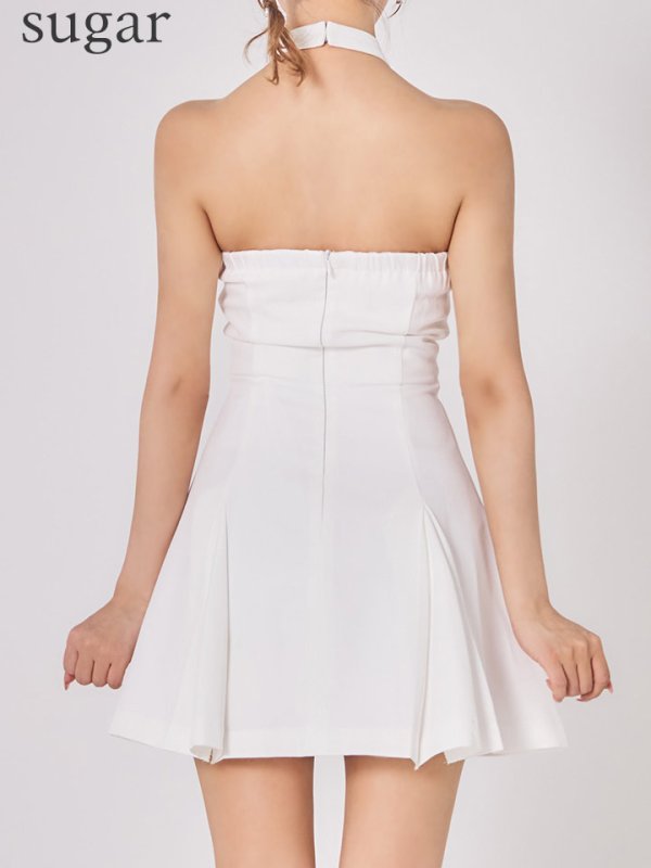 ホワイト モデル：三上悠亜　身長：159cm　着用サイズ：Sサイズ