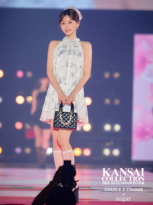画像1: 【村崎未來/関西コレクション着用】XSサイズあり【DEA./ディア】fleurs jacquard mini dress/ フラワー/ ジャガード/ ハイネック/ フレア/ ミニドレス/ キャバドレス[OF08]