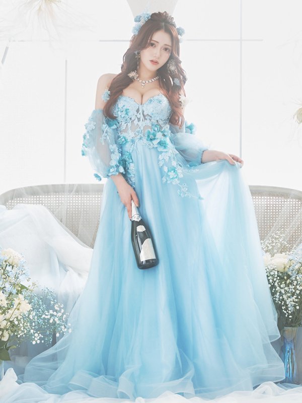 ブルー モデル:鈴音りん 身長:156cm 着用サイズ:Mサイズ