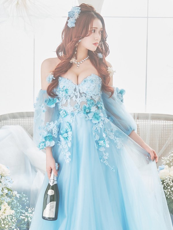 ブルー モデル:鈴音りん 身長:156cm 着用サイズ:Mサイズ