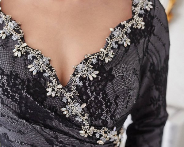 画像5: XLサイズあり【Alice/アリス】 ウエストカット/ ビジュー/ レース/ Vネック/ 七分袖/ 袖あり/ タイト/ キャバドレス【HC03】