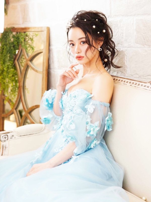 ブルー モデル:るな 身長:159cm 着用サイズ:Mサイズ