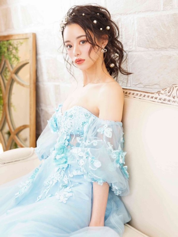 ブルー モデル:るな 身長:159cm 着用サイズ:Mサイズ