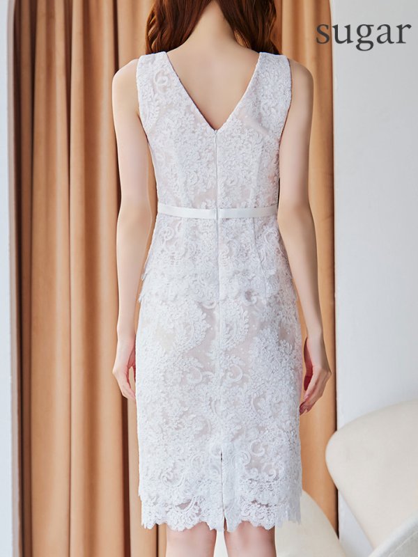 ホワイト　モデル：あすか　身長：170cm　着用サイズ：Sサイズ