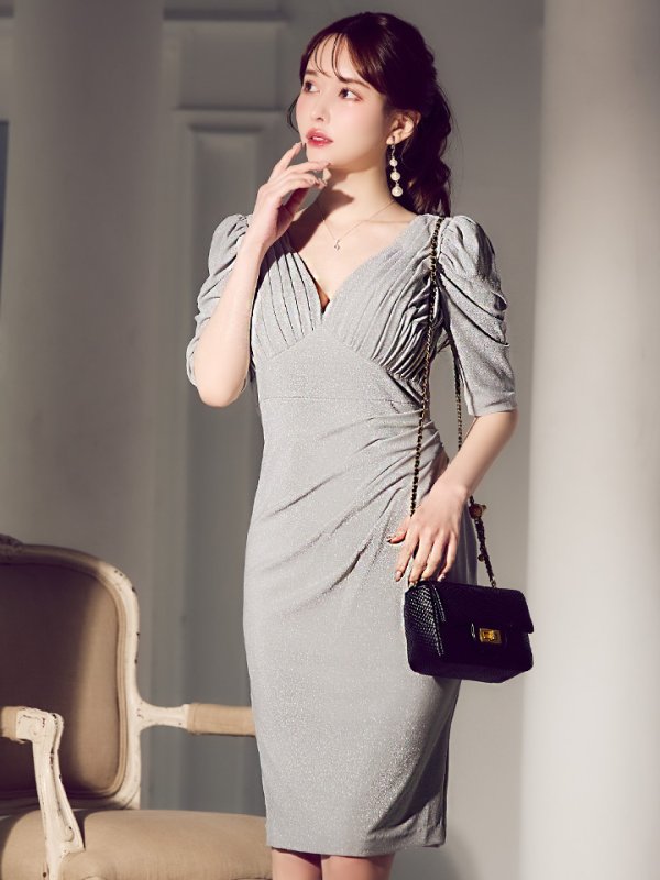 シルバー モデル:ゆめ 身長:160cm 着用サイズ:Sサイズ