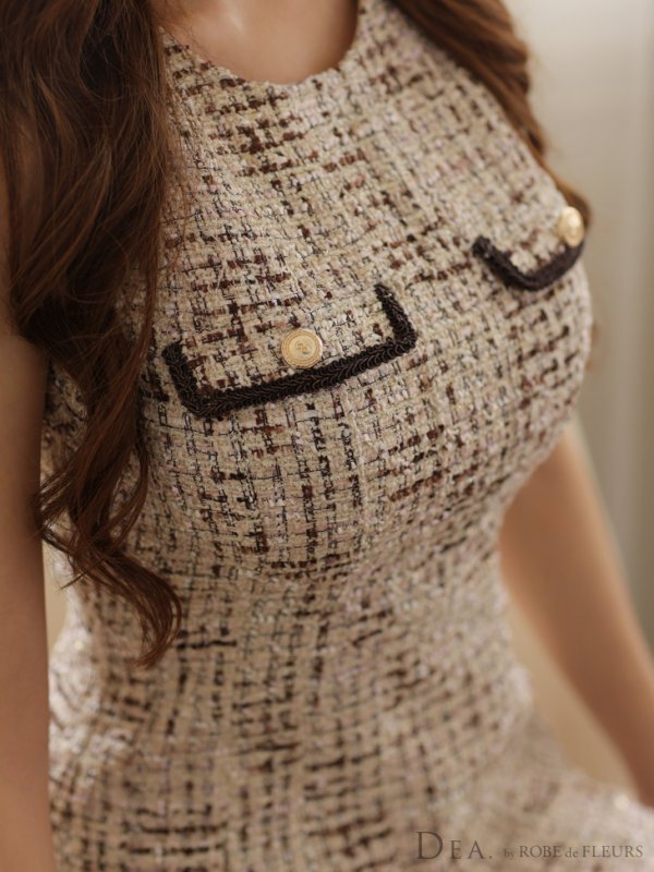 ベージュ モデル：みゆ　身長：166cm　着用サイズ：Sサイズ