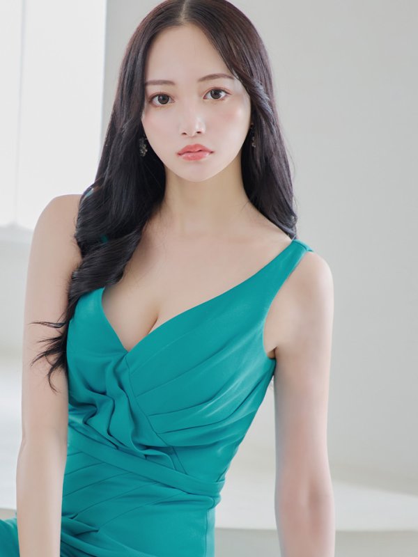 画像6: 【IRMA/イルマ】 シンプル/ ワンカラー/ Vネック/ ノースリーブ/ タック/ タイト/ ミニドレス/ キャバドレス【HC02】