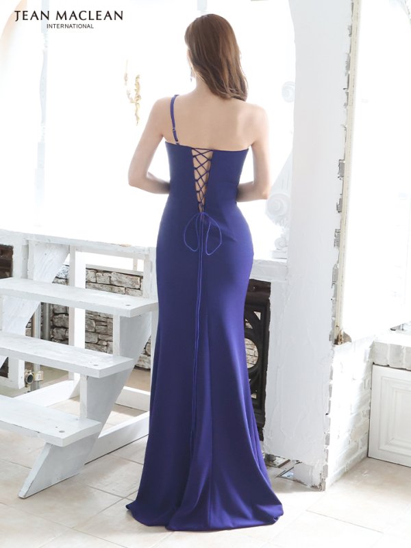 パープルネイビー モデル:KAREN 身長:166cm 着用サイズ:Mサイズ