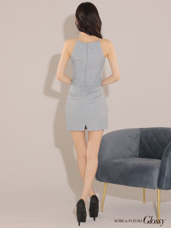 シルバー モデル:ゆりお 身長:165cm 着用サイズ:Sサイズ