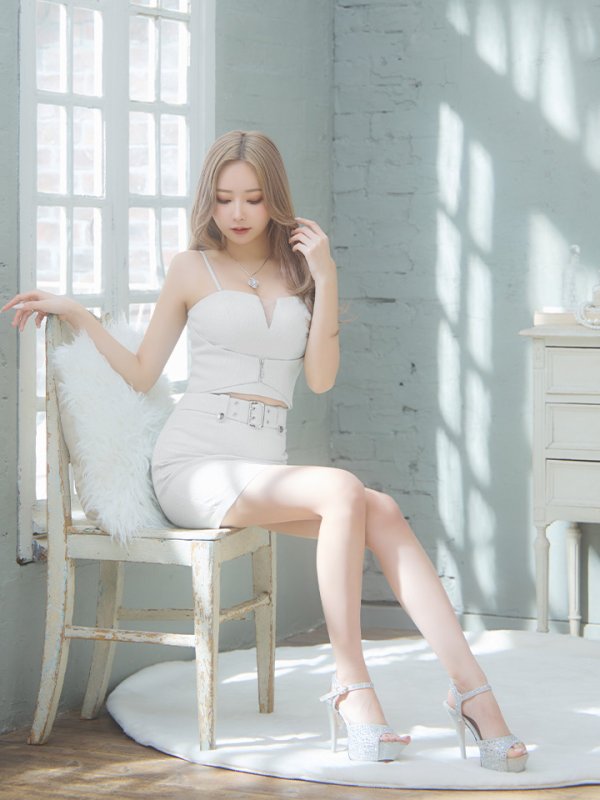 画像3: XSサイズあり【Glossy/グロッシー】ジッパー/ シンプル/ ワンカラー/ バックルベルト/ セットアップ/ キャミソール/ タイト/ ミニドレス/ キャバドレス[OF08]