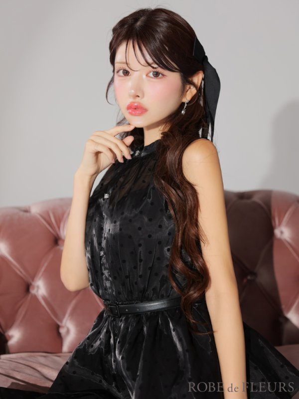 ブラック モデル:まりん 身長:164cm 着用サイズ:Sサイズ