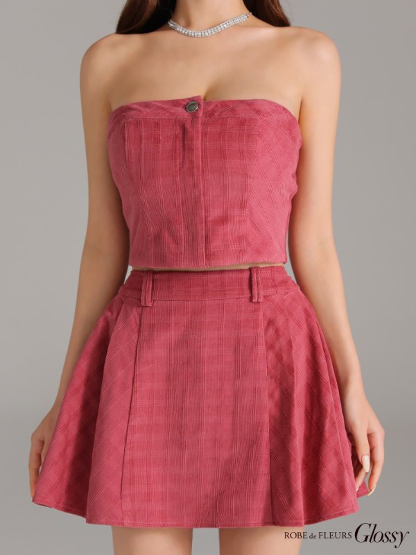 ピンク モデル:みゆ 身長:164cm 着用サイズ:Sサイズ