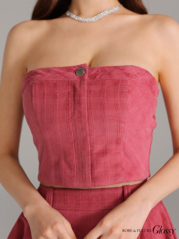 ピンク モデル:みゆ 身長:164cm 着用サイズ:Sサイズ