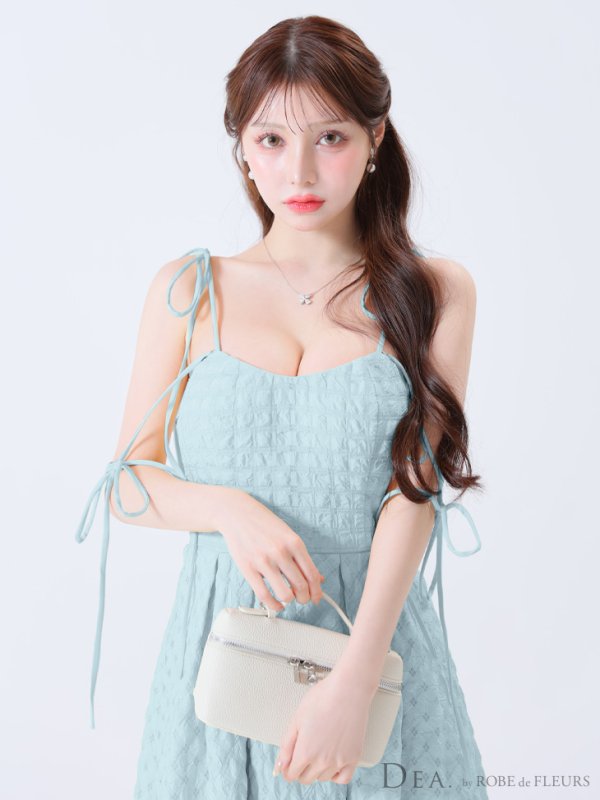 ブルー モデル:ももか 身長:156cm 着用サイズ:Sサイズ