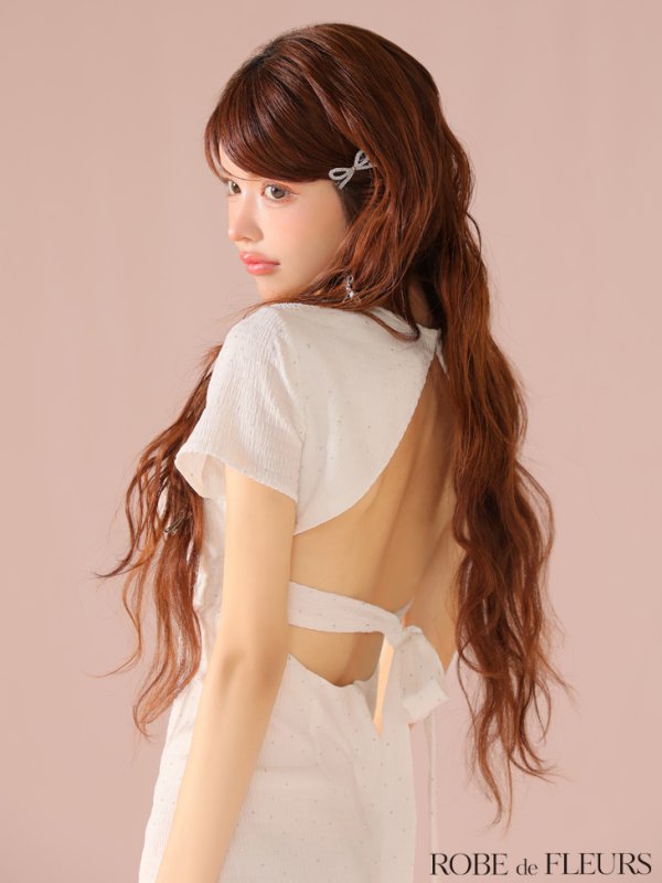 ホワイト　モデル：まりん　身長：164cm　着用サイズ：Sサイズ