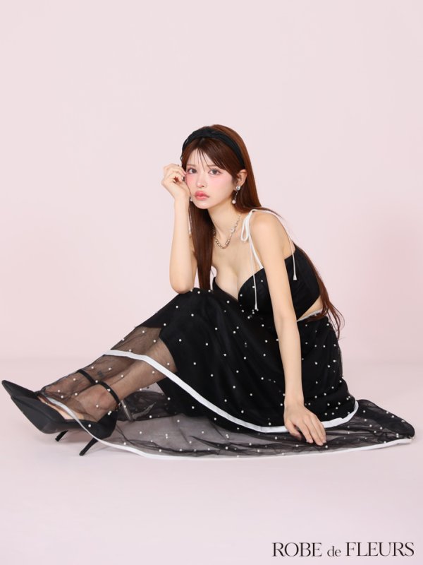 ブラックxホワイト モデル：まりん　身長：164cm　着用サイズ：Sサイズ