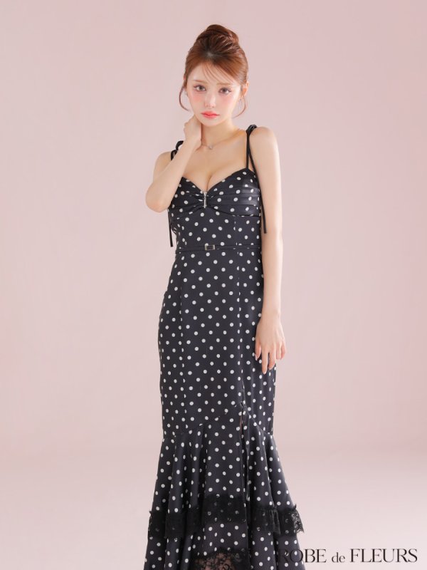 ブラック　モデル：ももか　身長：156cm　着用サイズ：Sサイズ