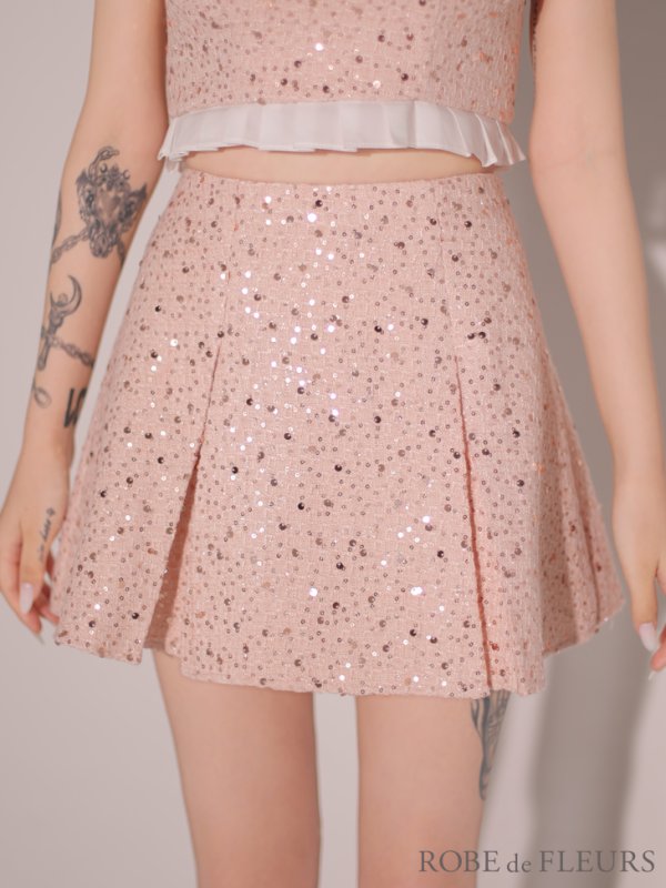 ピンク モデル:らいか 身長:163cm 着用サイズ:Sサイズ