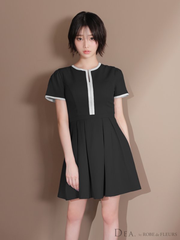 ブラックxホワイト モデル：りこ　身長：156cm　着用サイズ：Sサイズ