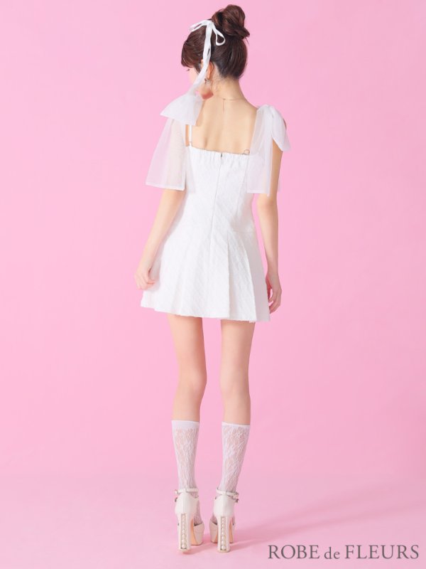 ホワイト モデル:まりん 身長:164cm 着用サイズ:Sサイズ