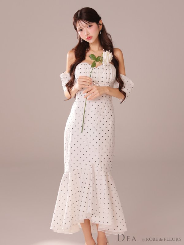 ホワイト モデル:まりん 身長:164cm 着用サイズ:Sサイズ