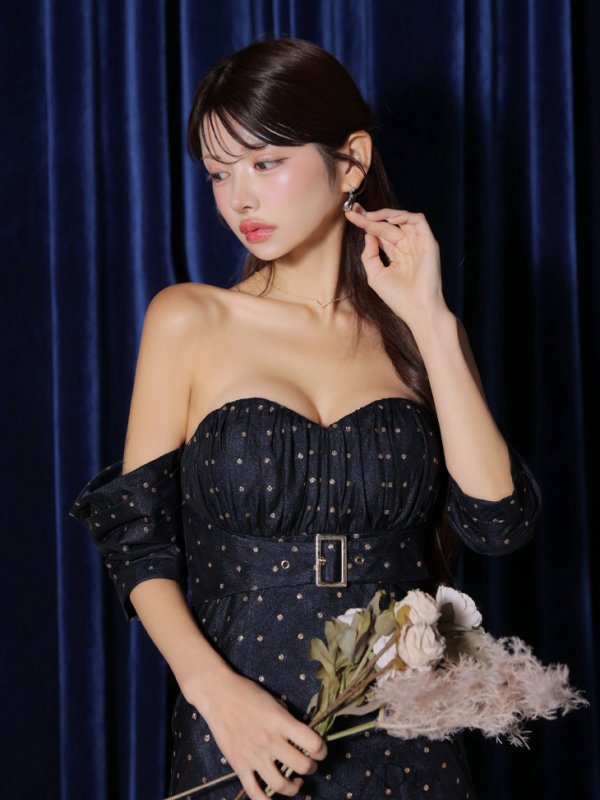 ネイビー モデル:まりん 身長:164cm 着用サイズ:Sサイズ