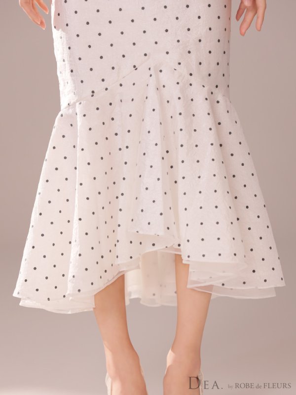 ホワイト モデル:まりん 身長:164cm 着用サイズ:Sサイズ