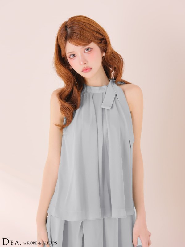 パウダーブルー　モデル：まりん　身長：164cm　着用サイズ：Sサイズ