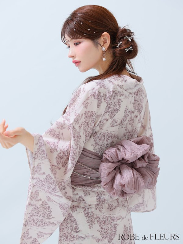 ピンク モデル：まりん　身長：164cm　着用サイズ：Fサイズ