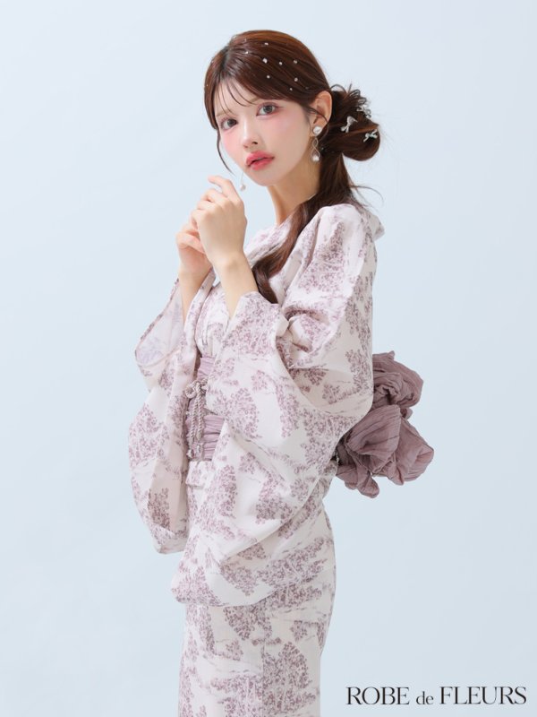 ピンク モデル：まりん　身長：164cm　着用サイズ：Fサイズ