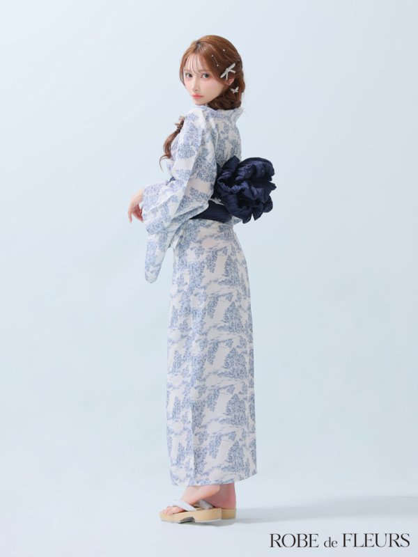 ブルー モデル：まみ　身長：161cm　着用サイズ：Fサイズ