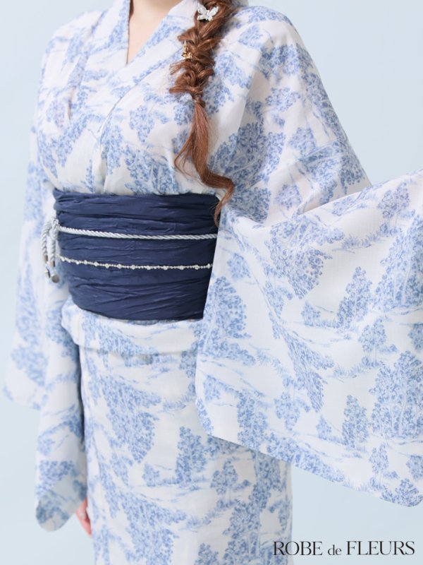 ブルー モデル：まみ　身長：161cm　着用サイズ：Fサイズ