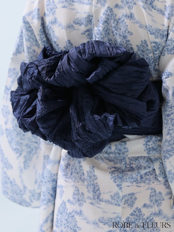 ブルー モデル：まみ　身長：161cm　着用サイズ：Fサイズ