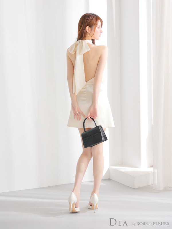 アイボリー モデル：ももか　身長：156cm　着用サイズ：Sサイズ