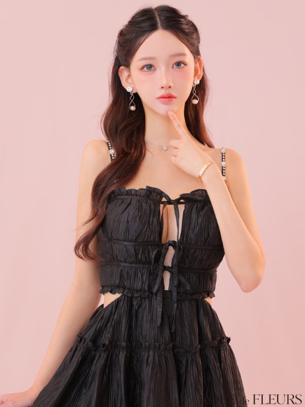 ブラック モデル:ハニ 身長:162cm 着用サイズ:Sサイズ