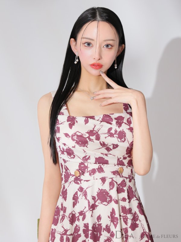 アイボリーxピンク モデル:まおちゃる 身長:160cm 着用サイズ:Sサイズ