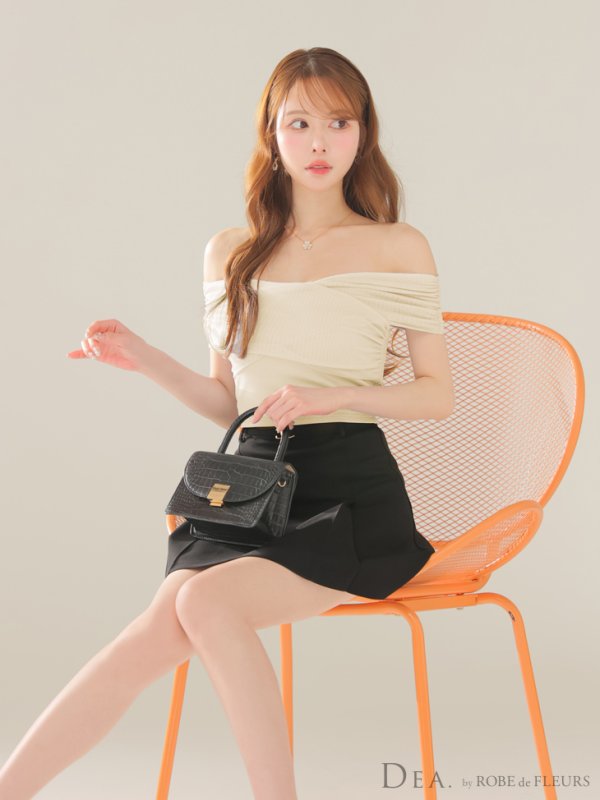 アイボリー モデル：ゆめ　身長：160cm　着用サイズ：Sサイズ