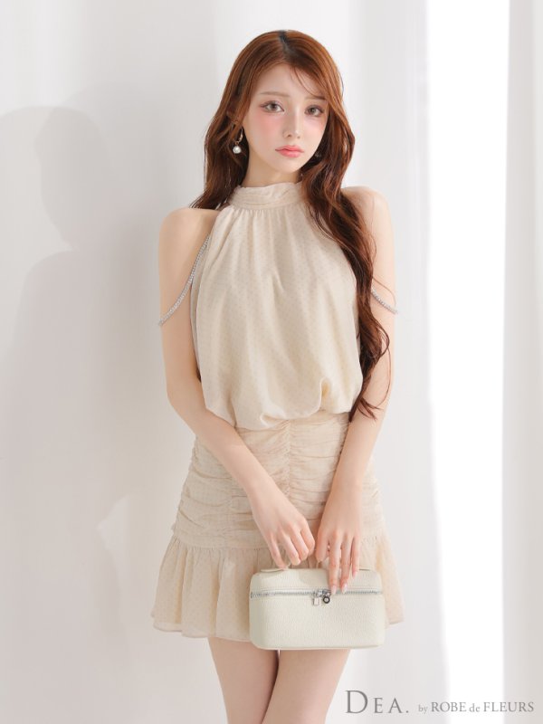 アイボリー モデル：ももか　身長：156cm　着用サイズ：Sサイズ