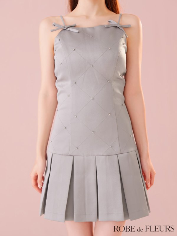 グレー モデル：ももか　身長：156cm　着用サイズ：Sサイズ