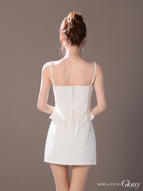 ホワイト モデル:ゆめ 身長:160cm 着用サイズ:Sサイズ