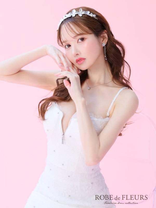 ホワイト モデル:ゆめ 身長:160cm 着用サイズ:Sサイズ