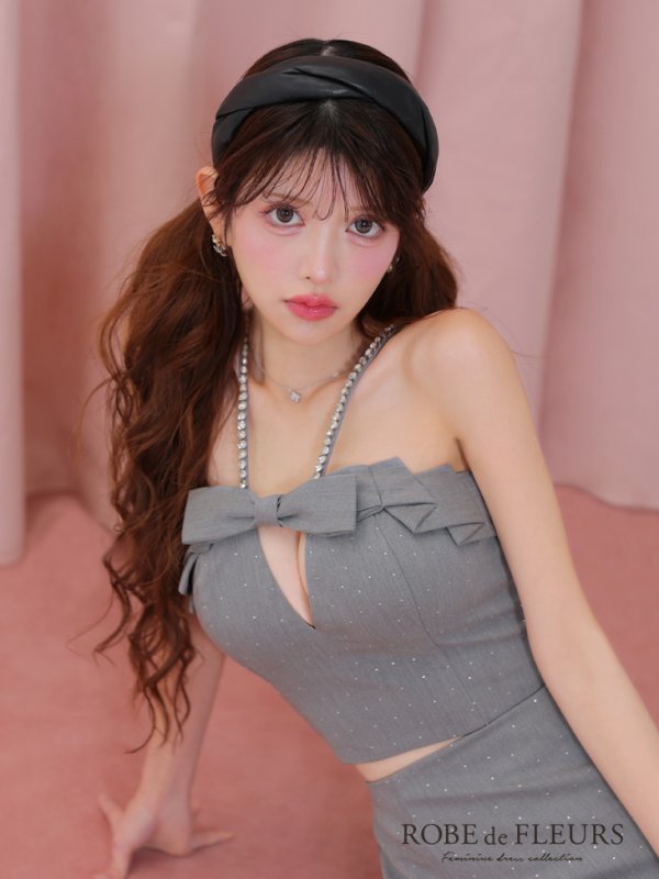 グレー モデル:まりん 身長:164cm 着用サイズ:Sサイズ