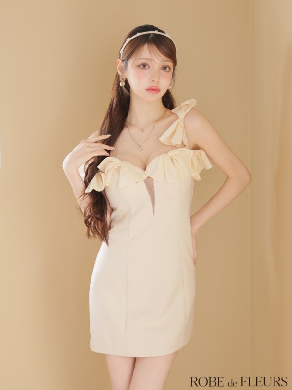 アイボリー モデル：ももか　身長：156cm　着用サイズ：Sサイズ