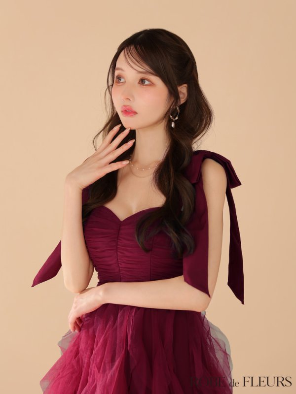 レッド　モデル：ゆめ　身長：160cm　着用サイズ：Sサイズ