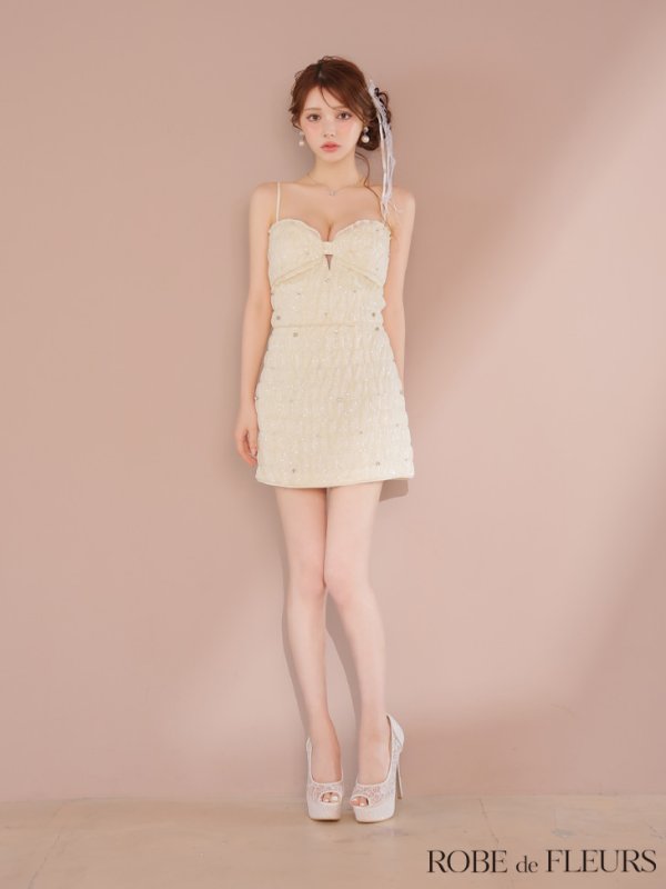 アイボリー モデル：ももか　身長：156cm　着用サイズ：Sサイズ