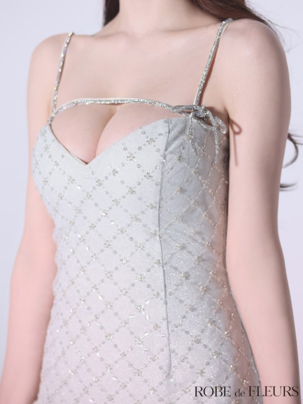 アイボリー　モデル：ももか　身長：156cm　着用サイズ：Sサイズ