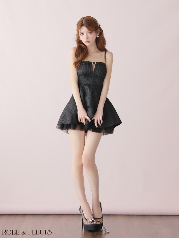 ブラック モデル：まりん　身長：164cm　着用サイズ：Sサイズ